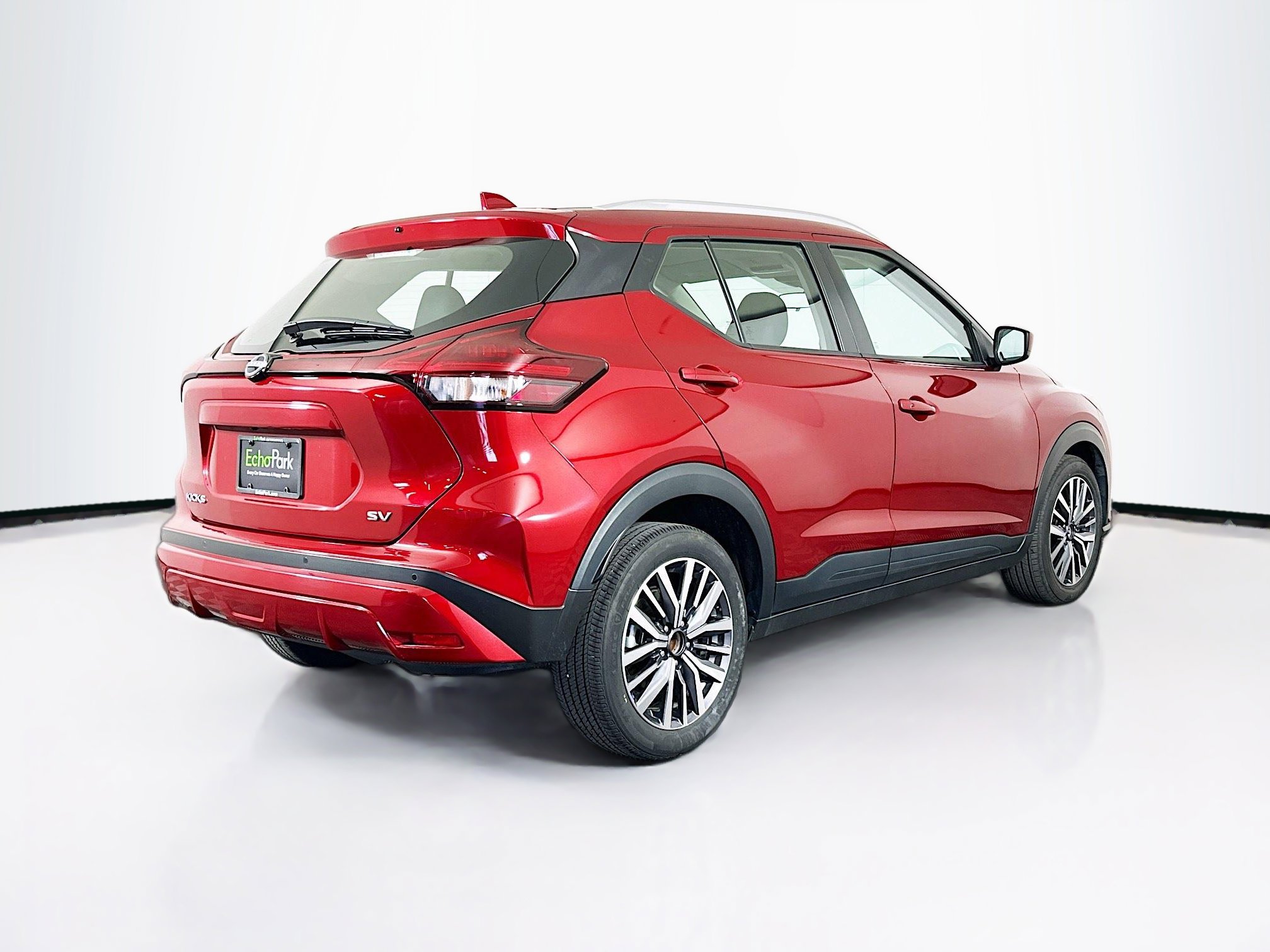 Used 2024 Nissan Kicks SV FWD image 9