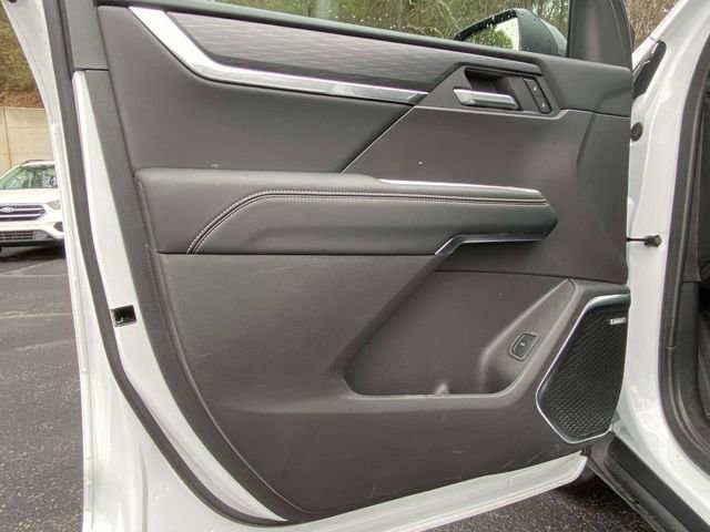 Used 2025 GMC Acadia Elevation image 19