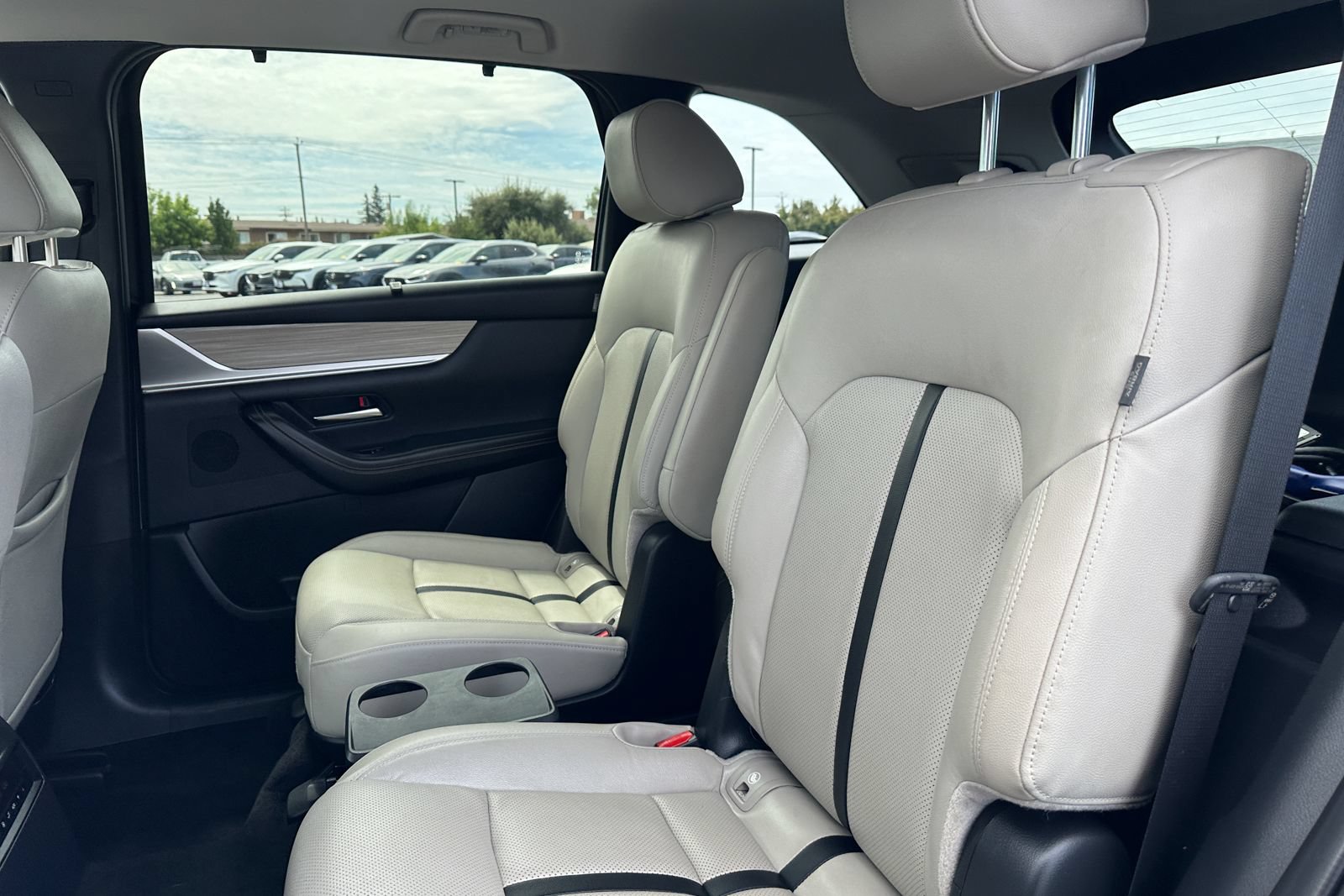 Certified 2024 MAZDA CX-90 Plug-In Hybrid w/ Premium Pkg AWD/4WD image 14