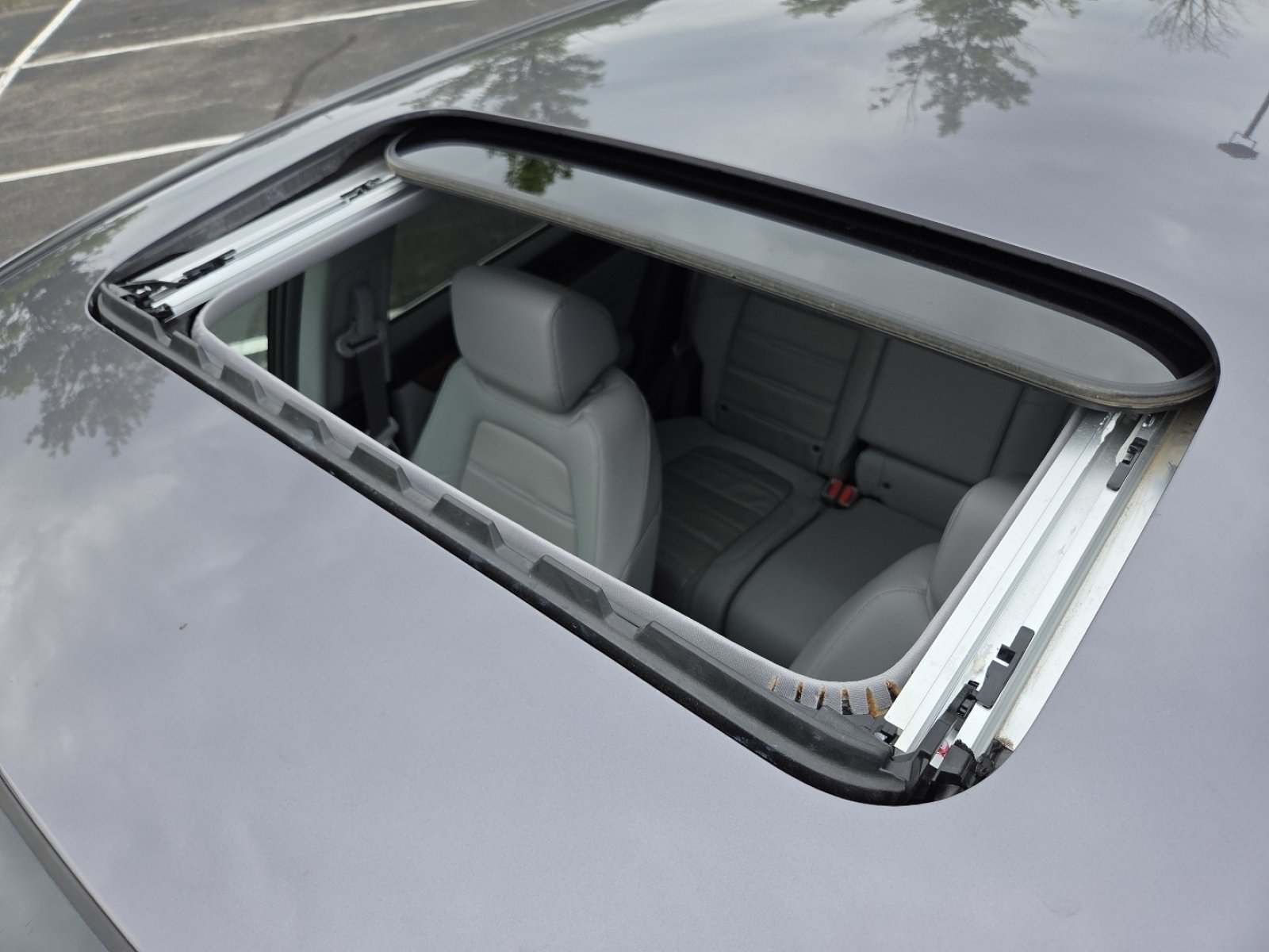 Certified 2018 Honda CR-V EX-L image 4