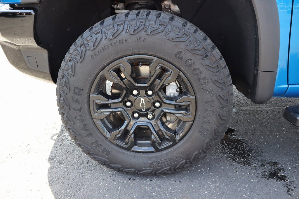 Used 2022 Chevrolet Silverado 1500 ZR2 w/ Technology Package image 37