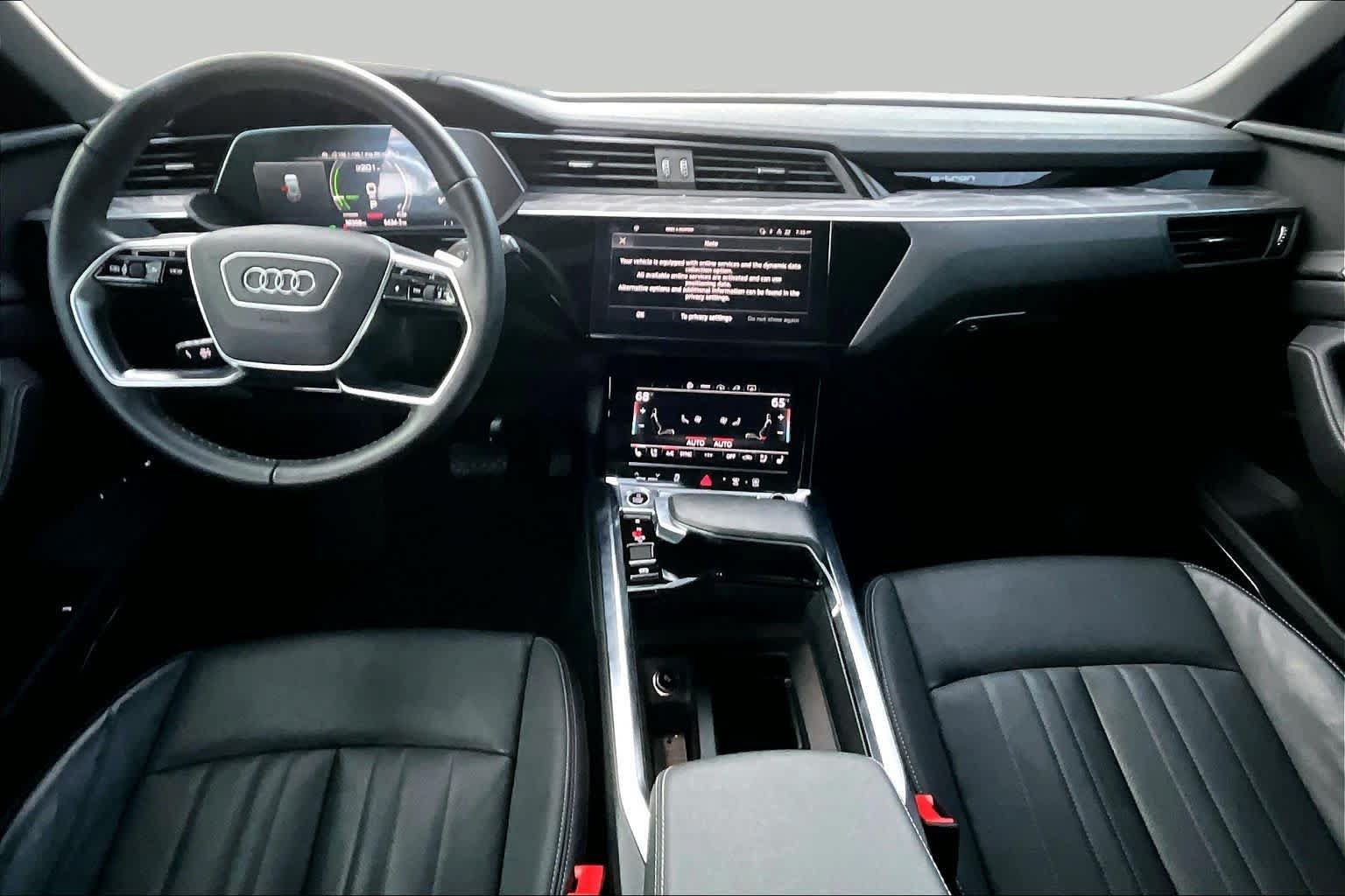 Used 2023 Audi e-tron Premium Plus w/ Premium Plus Package AWD/4WD image 26
