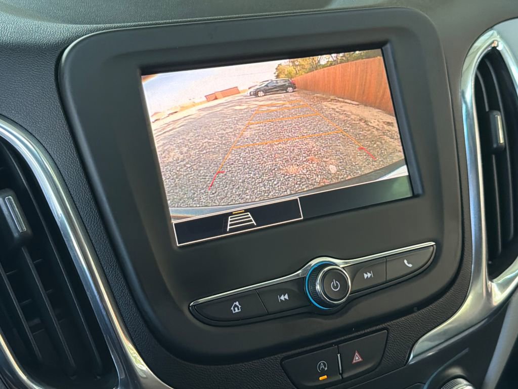 Used 2024 Chevrolet Equinox LS image 7
