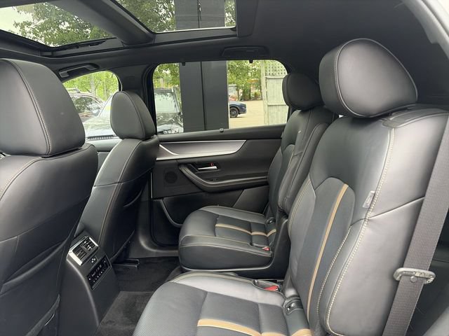 Certified 2024 MAZDA CX-90 Plug-In Hybrid w/ Premium Plus AWD/4WD image 22