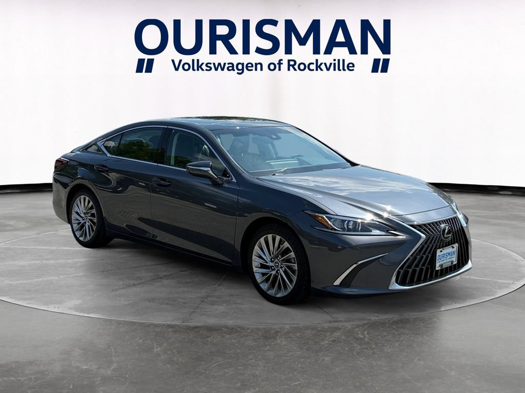 Used 2022 Lexus ES 350 w/ Luxury Package