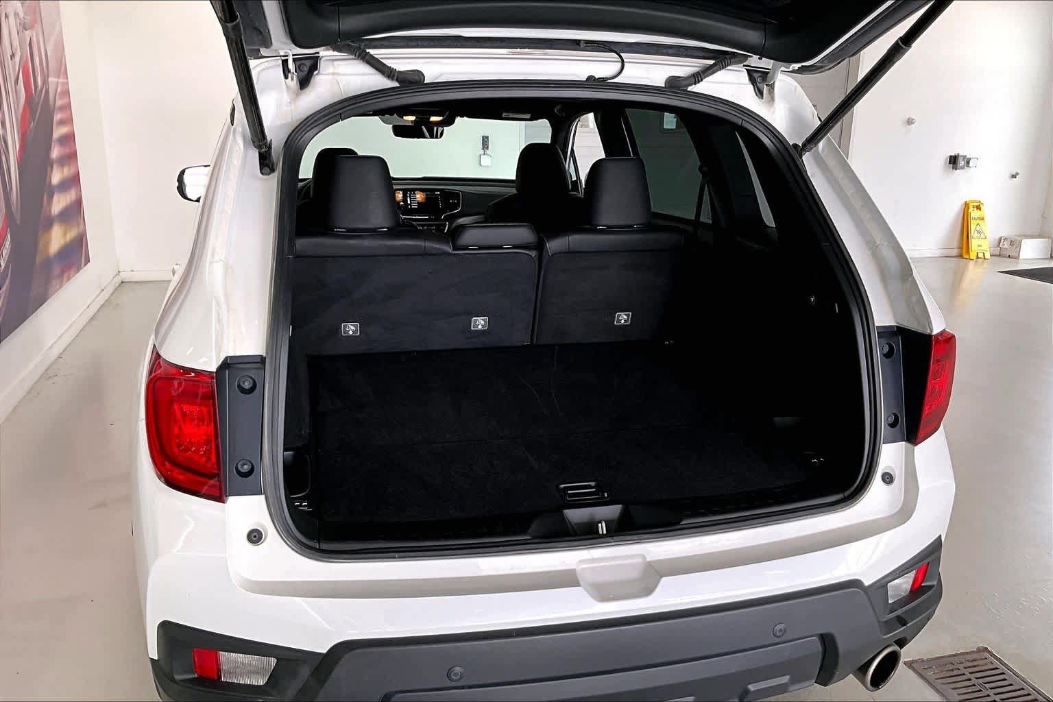 Used 2022 Honda Passport EX-L image 17