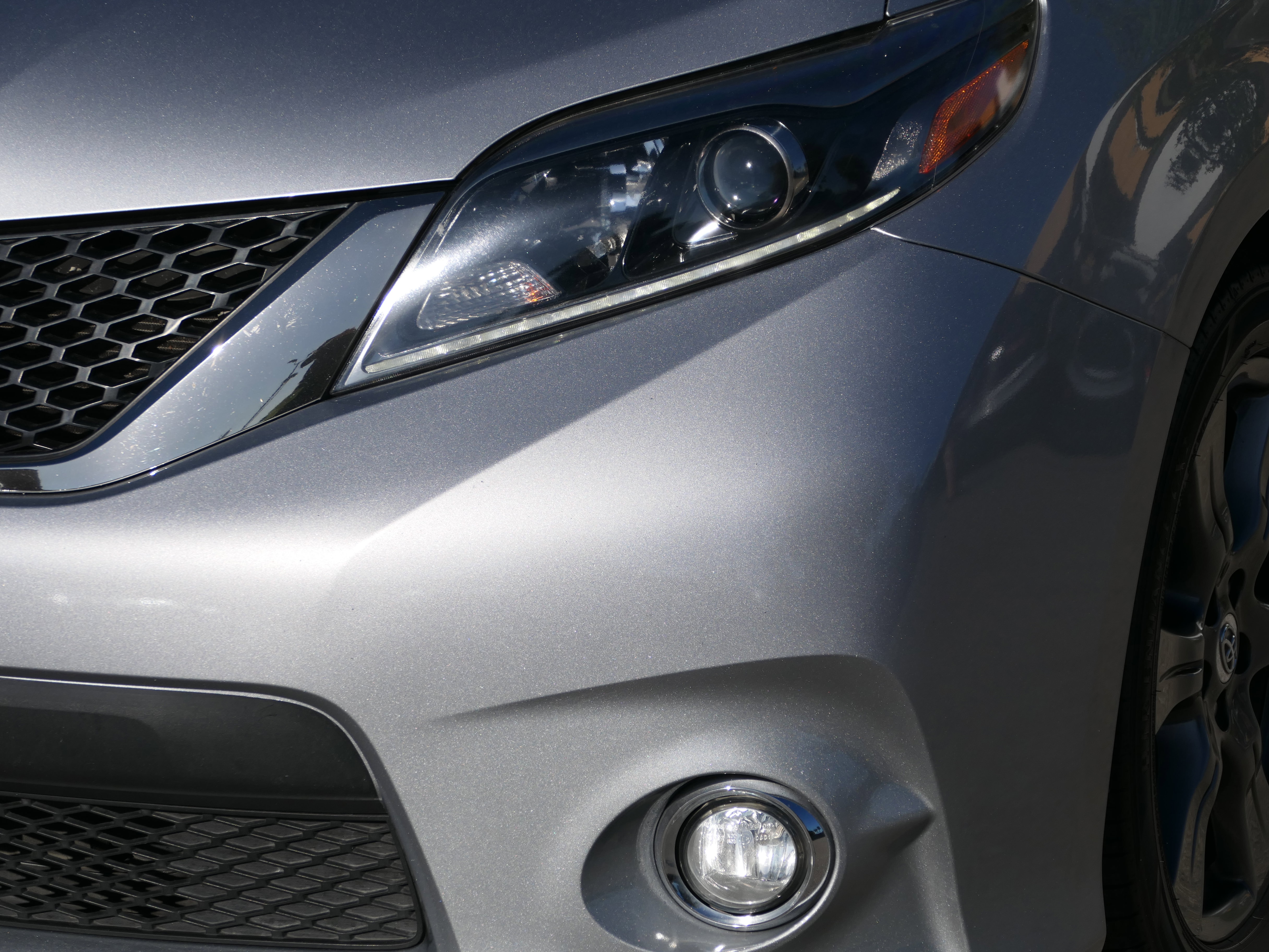 Used 2017 Toyota Sienna SE Premium FWD image 9