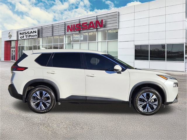 Certified 2021 Nissan Rogue SV image 3