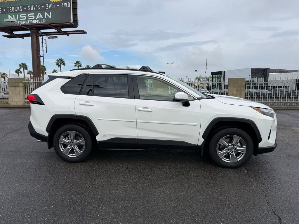 Used 2025 Toyota RAV4 LE image 7