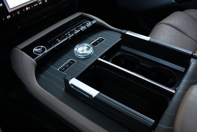 New 2026 Lincoln Navigator Black Label image 45