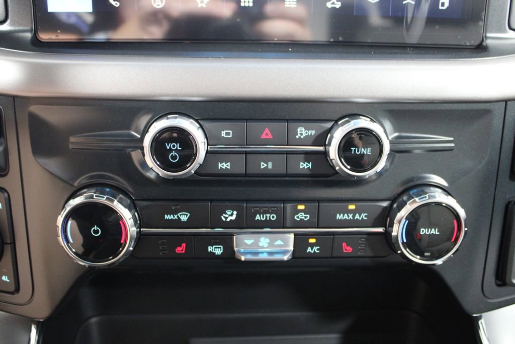 New 2025 Ford F150 XLT w/ Equipment Group 302A MID image 46