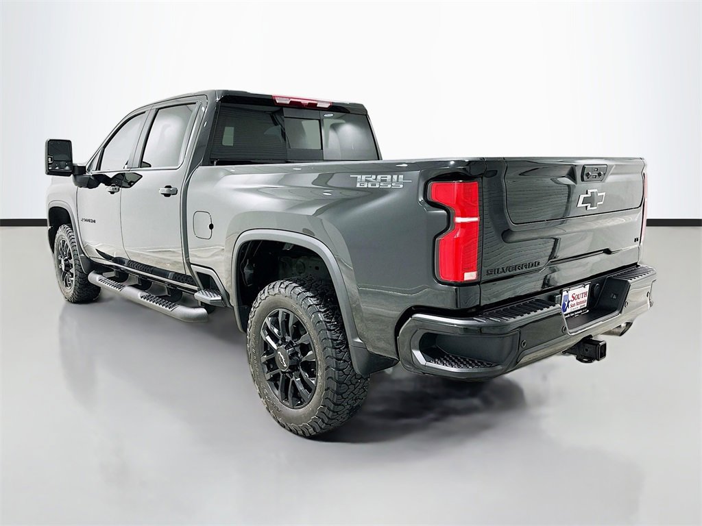 Used 2025 Chevrolet Silverado 2500 LT w/ Trail Boss Package image 5