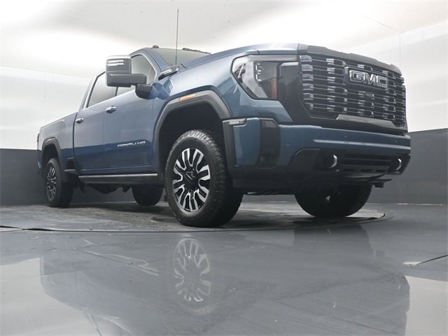 Used 2025 GMC Sierra 2500 Denali Ultimate image 37