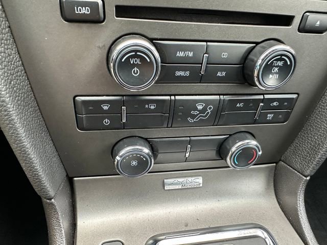 Used 2013 Ford Mustang Coupe RWD image 21