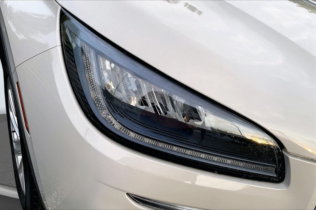 Certified 2023 Lincoln Corsair FWD image 31
