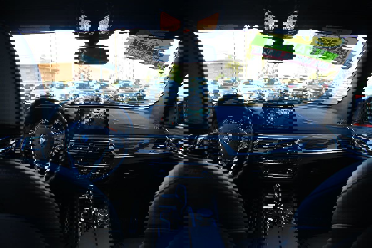 Used 2018 BMW 640i Gran Turismo xDrive image 31