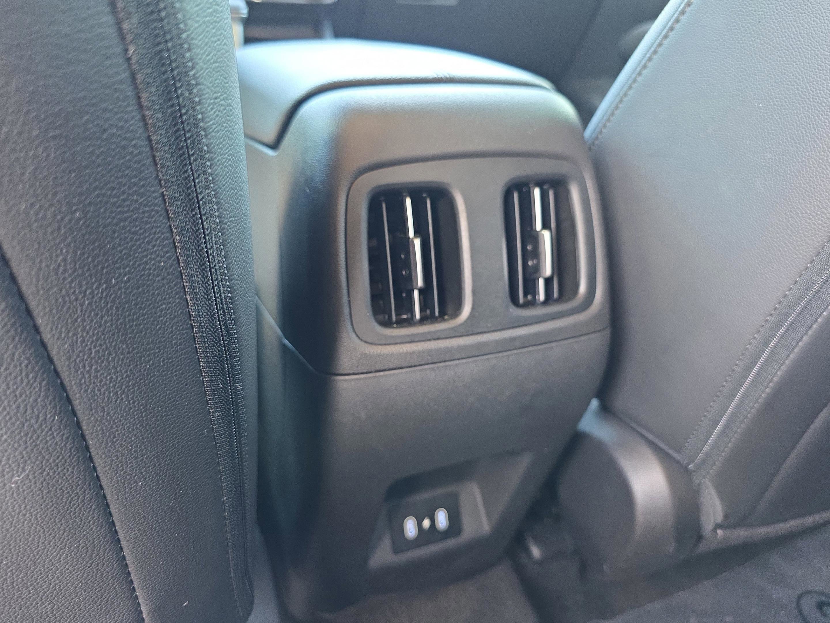 Used 2025 Hyundai Tucson SEL FWD image 16