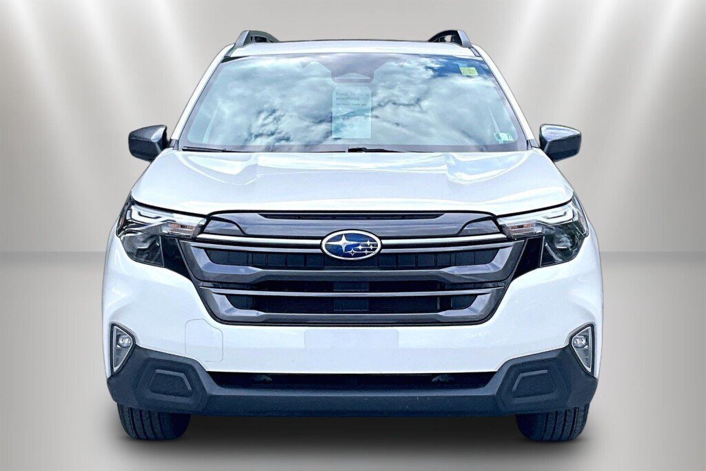 Certified 2026 Subaru Forester Premium AWD/4WD image 2