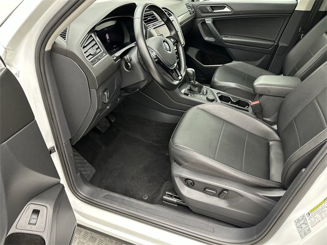 Used 2019 Volkswagen Tiguan SEL image 11