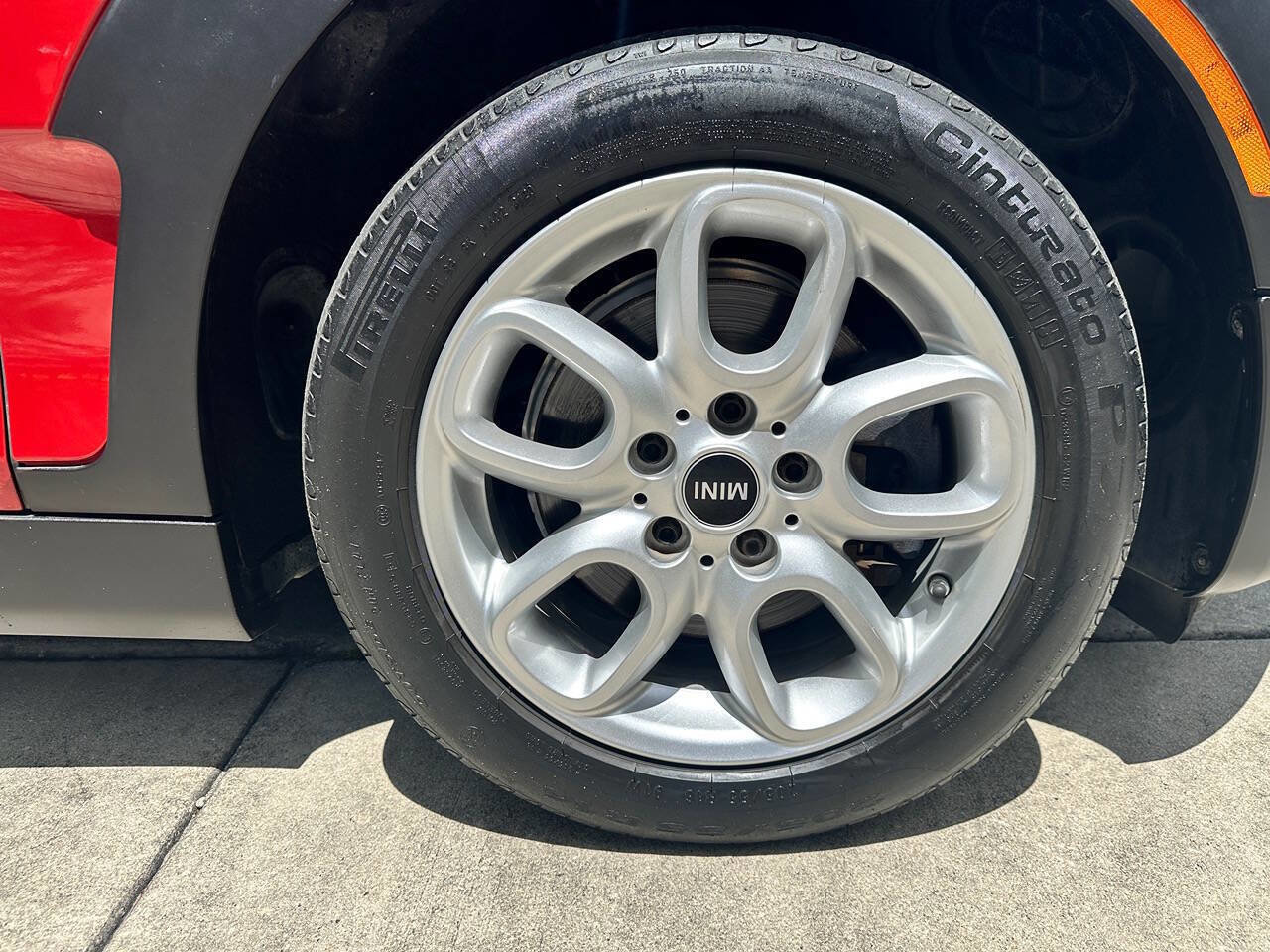 Used 2016 MINI Cooper Clubman image 23