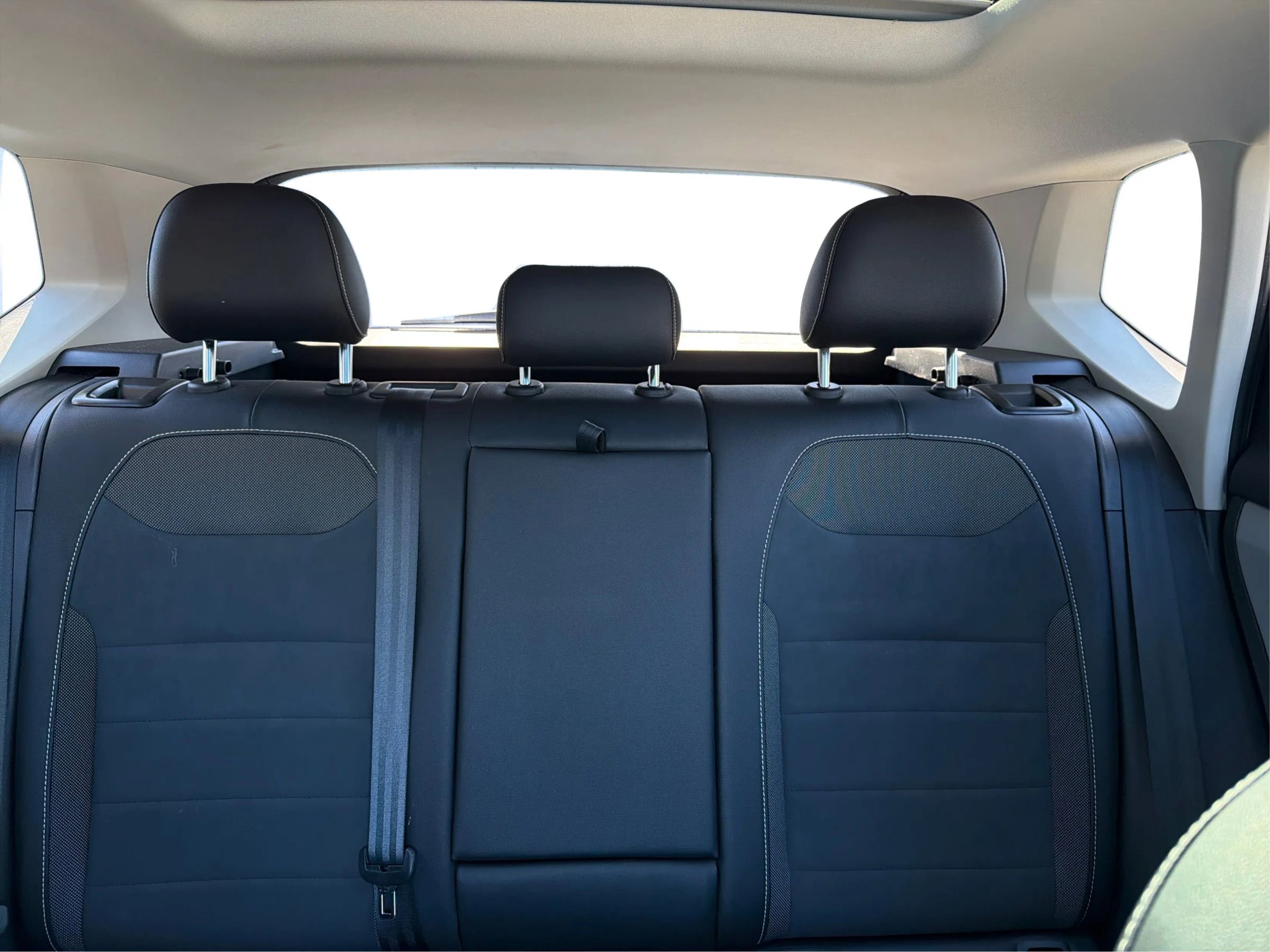 Used 2022 Volkswagen Taos SE image 18