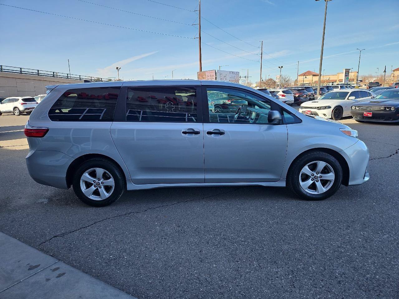 Used 2020 Toyota Sienna L FWD image 6