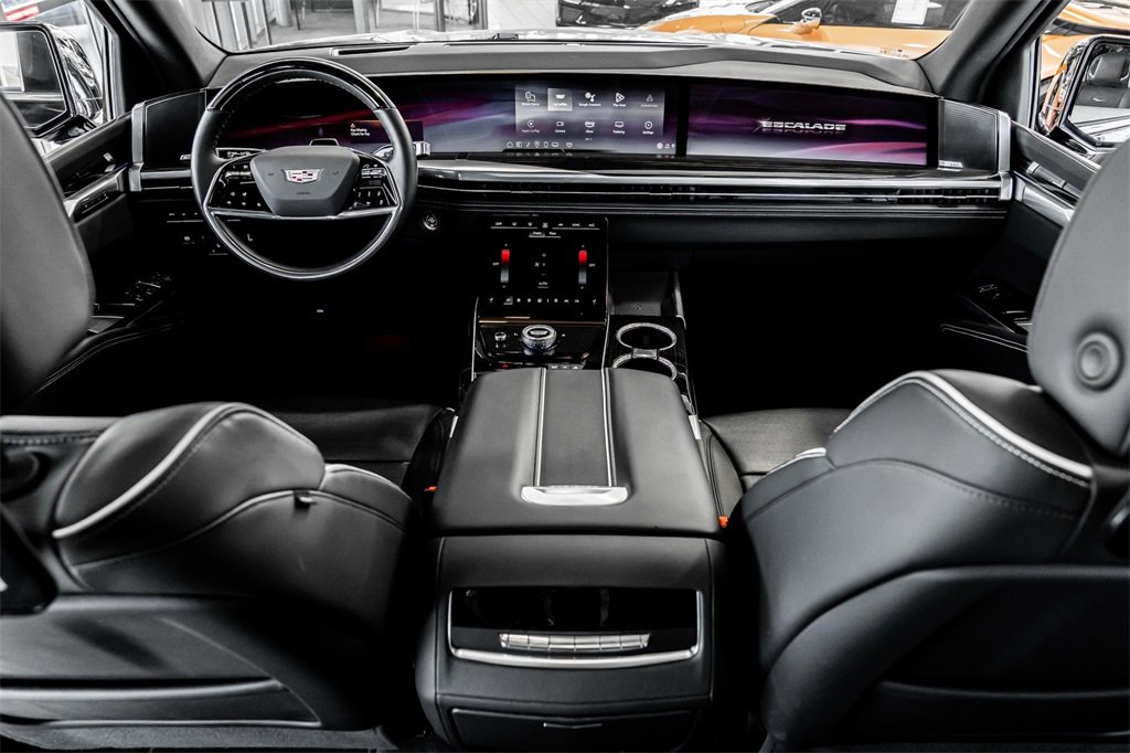 Used 2025 Cadillac Escalade Premium Luxury image 62