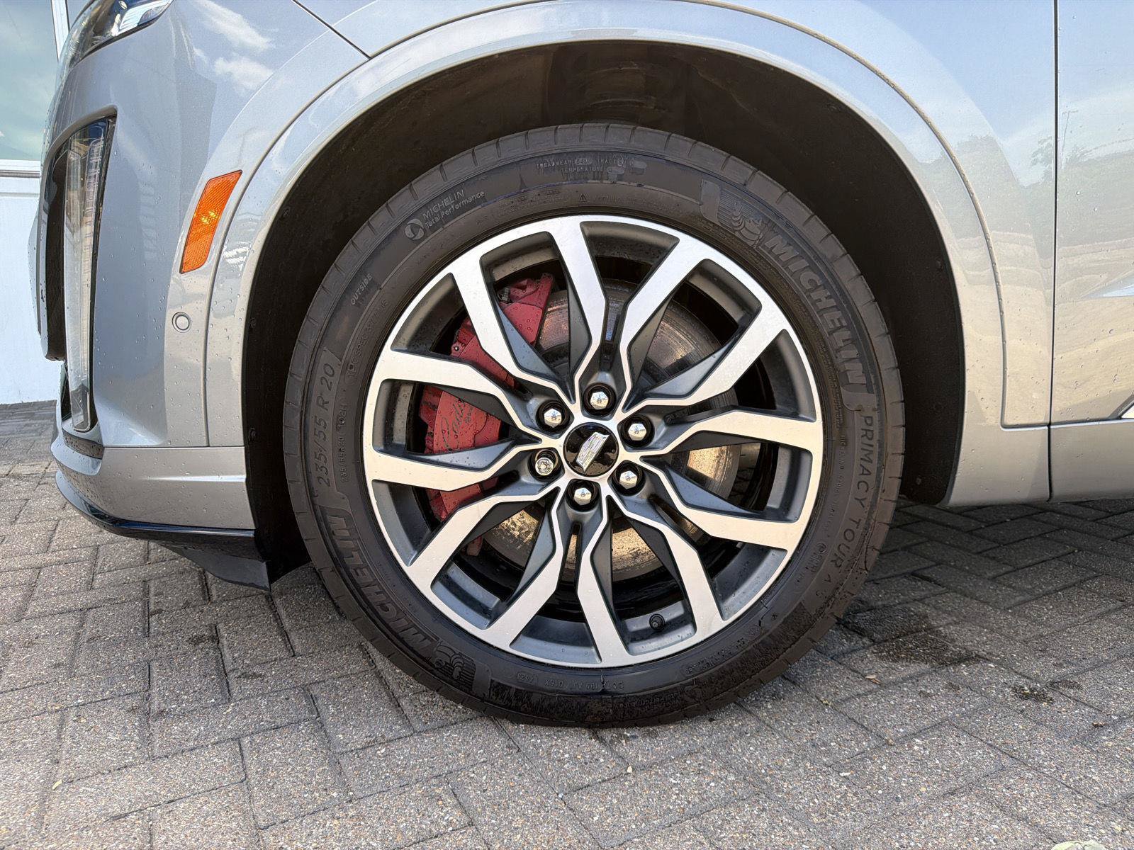 Used 2024 Cadillac XT6 Sport w/ Technology Package AWD/4WD image 10