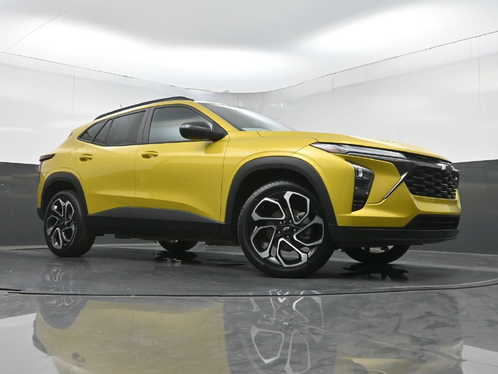 Used 2024 Chevrolet Trax RS FWD image 22