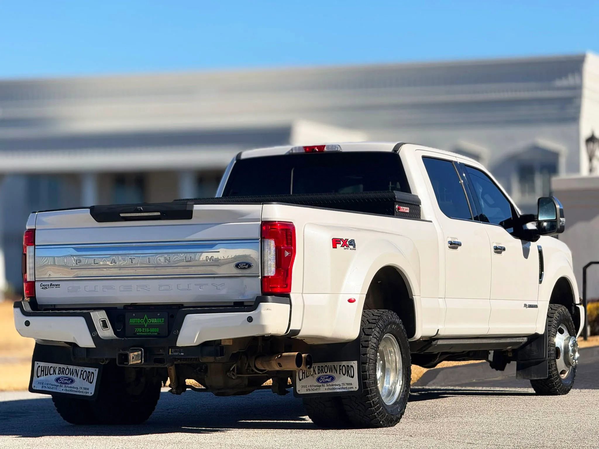 Used 2017 Ford F350 Platinum w/ Platinum Ultimate Package image 11