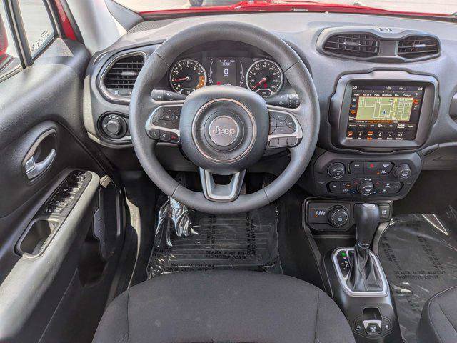 Certified 2023 Jeep Renegade Latitude AWD/4WD image 15