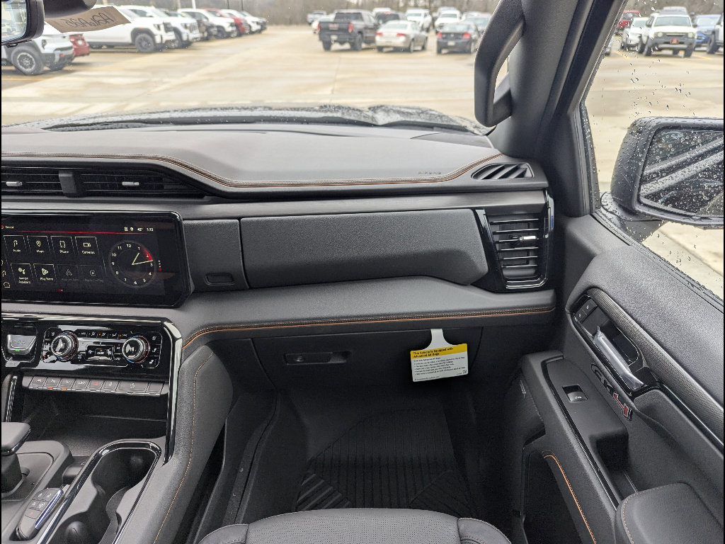 New 2026 GMC Sierra 1500 AT4 w/ AT4 Premium Package AWD/4WD image 4
