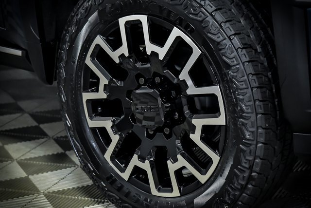 New 2025 GMC Sierra 2500 Denali w/ Denali Reserve Package image 3