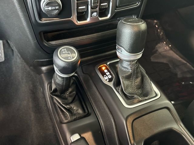 Used 2023 Jeep Gladiator Sport image 39