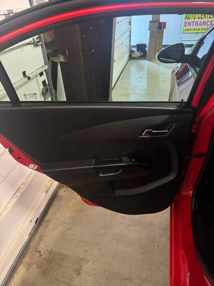 Used 2019 Chevrolet Sonic LT FWD image 7