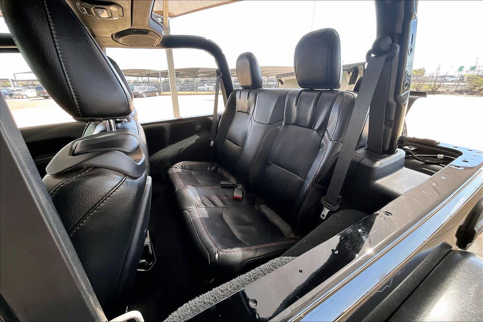 Used 2022 Jeep Wrangler Rubicon w/ LED Lighting Group AWD/4WD image 20