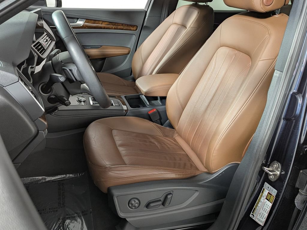 Used 2018 Audi Q5 Prestige w/ Prestige Package image 17