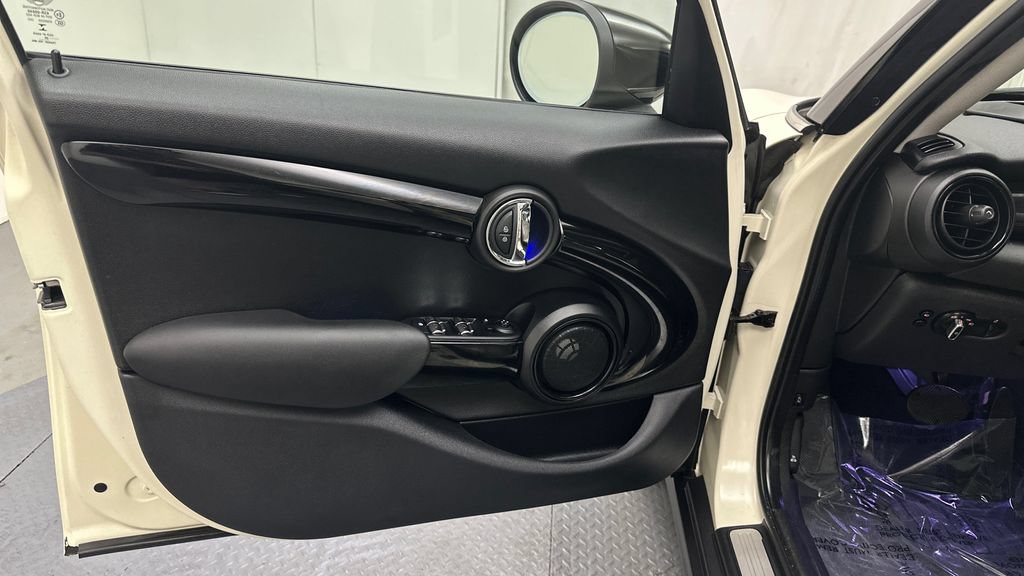 Used 2021 MINI Cooper S FWD image 17