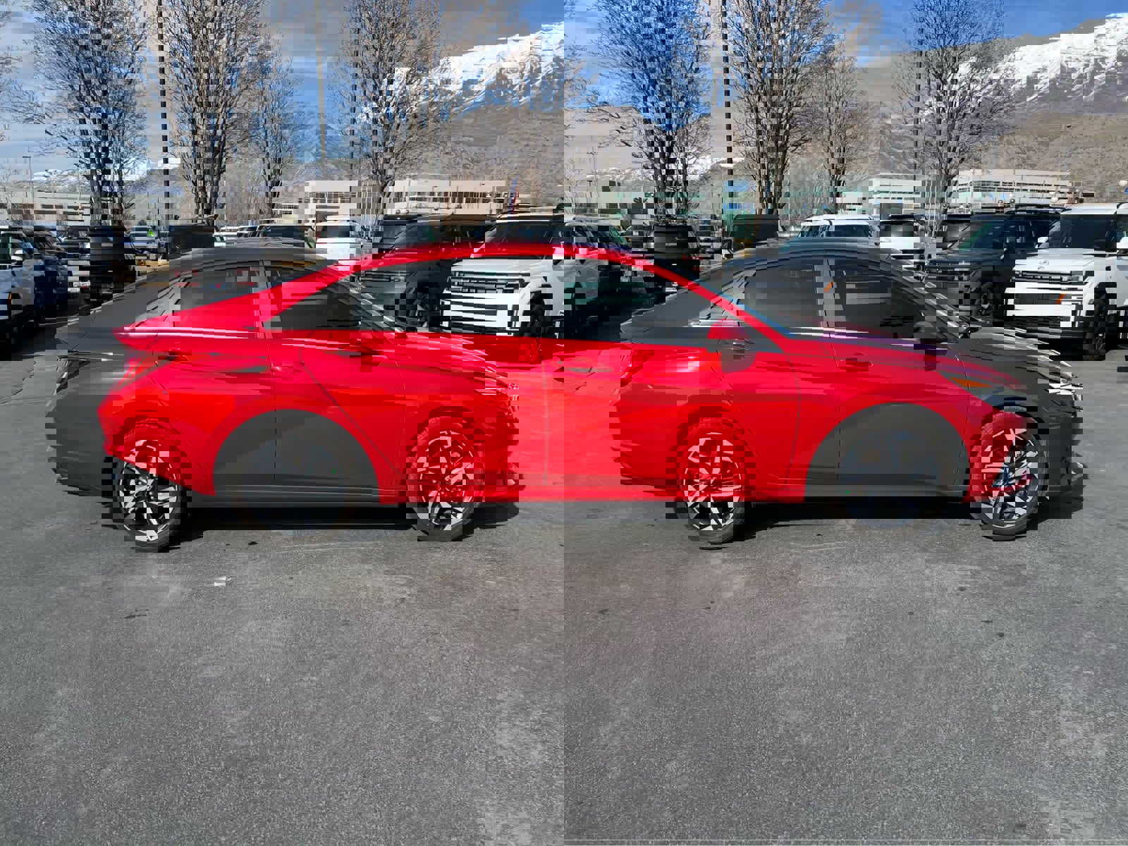 Certified 2023 Hyundai Elantra Limited w/ Cargo Package image 6