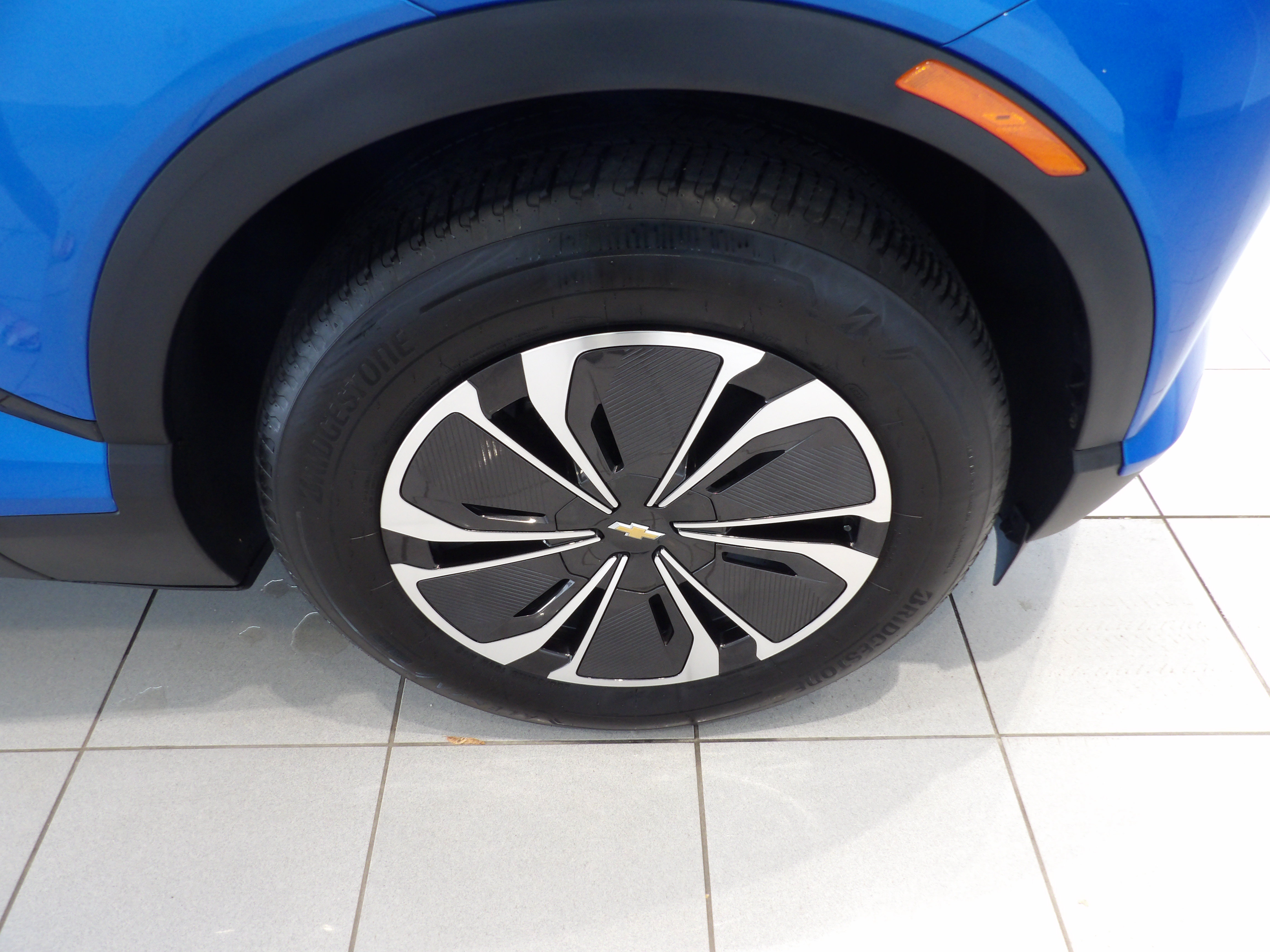 Used 2024 Chevrolet Blazer EV LT AWD/4WD image 28
