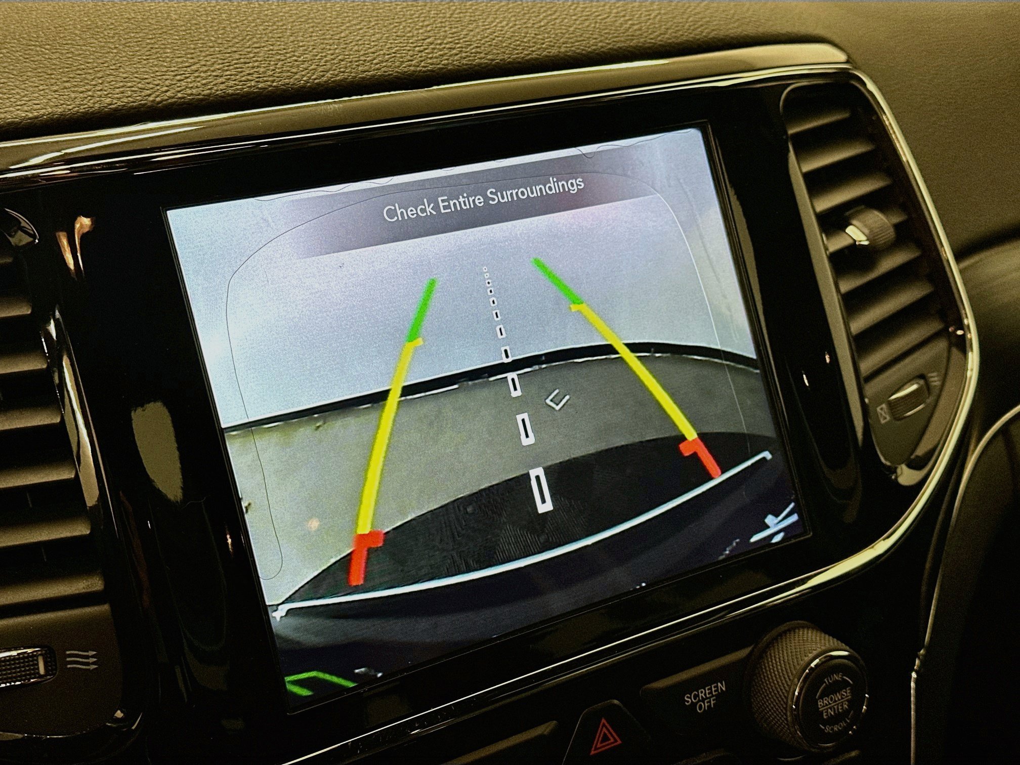 Used 2019 Jeep Grand Cherokee Limited AWD/4WD image 23