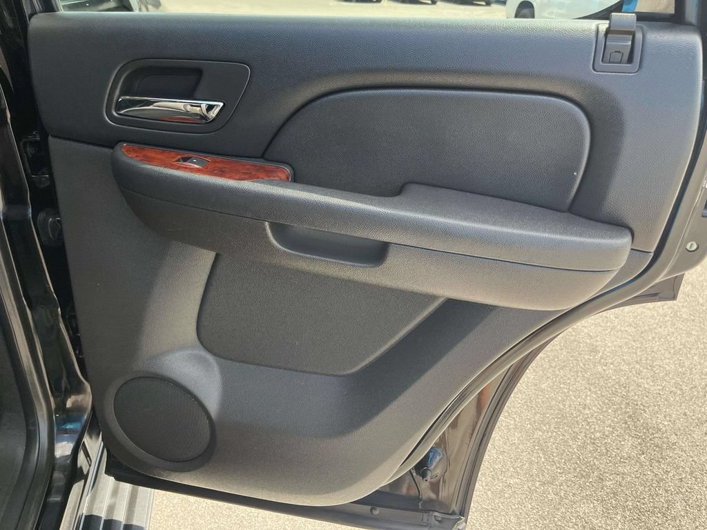 Used 2013 GMC Yukon SLE RWD image 23