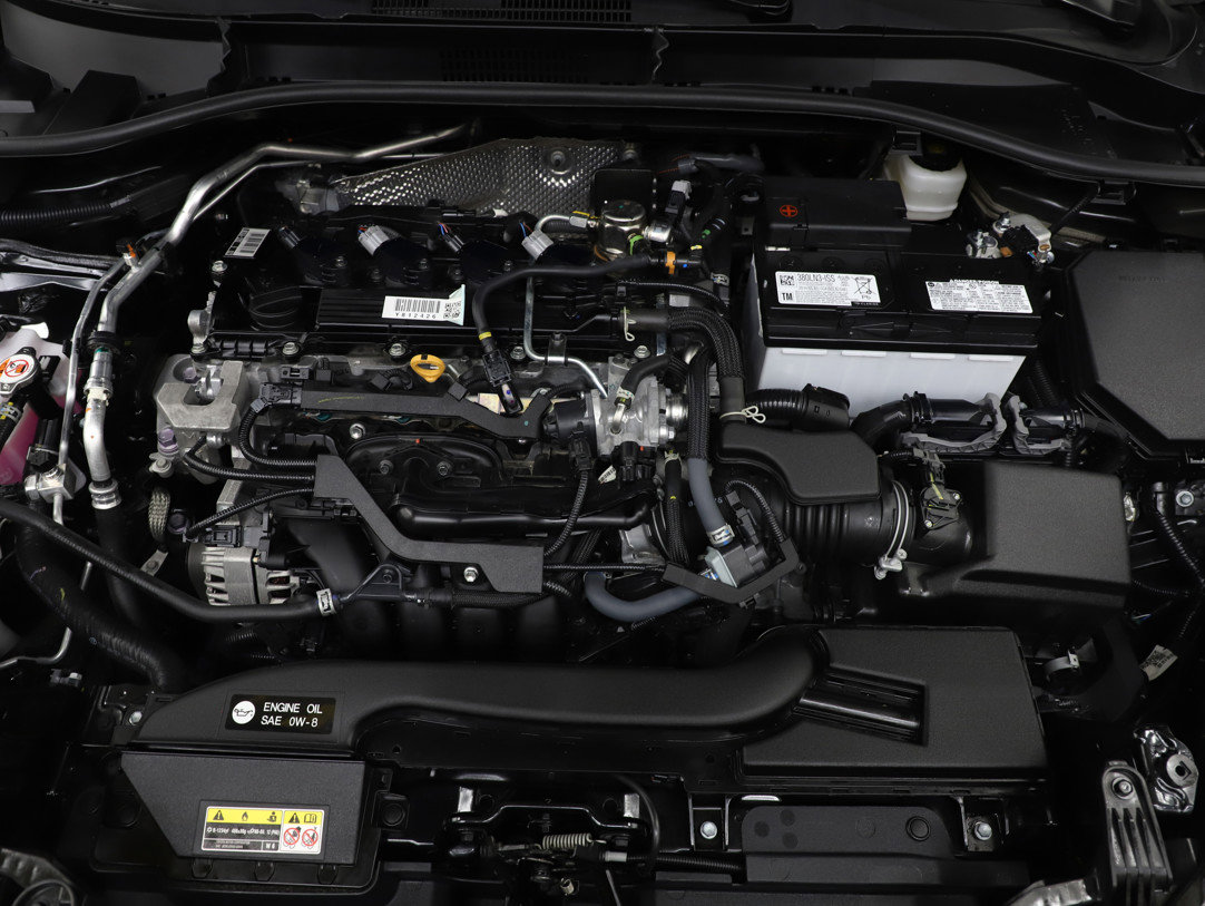 Used 2025 Toyota Corolla Cross LE w/ Moonroof Package image 29