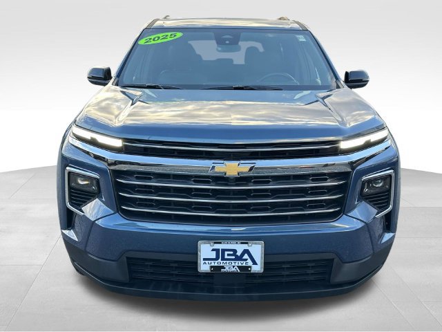 Certified 2025 Chevrolet Traverse LT FWD image 23