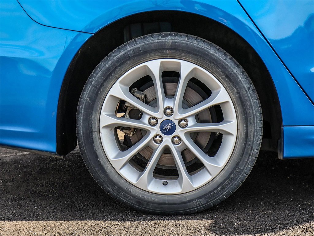 Used 2020 Ford Fusion SE image 9