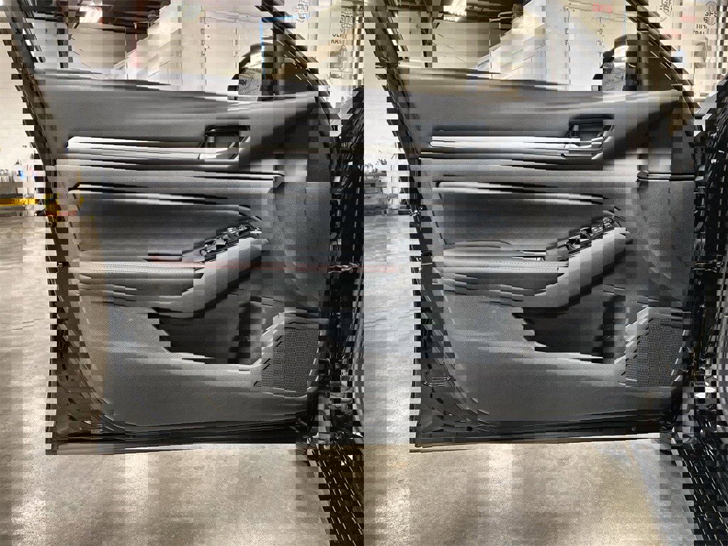 Used 2024 Nissan Altima 2.5 SR image 16