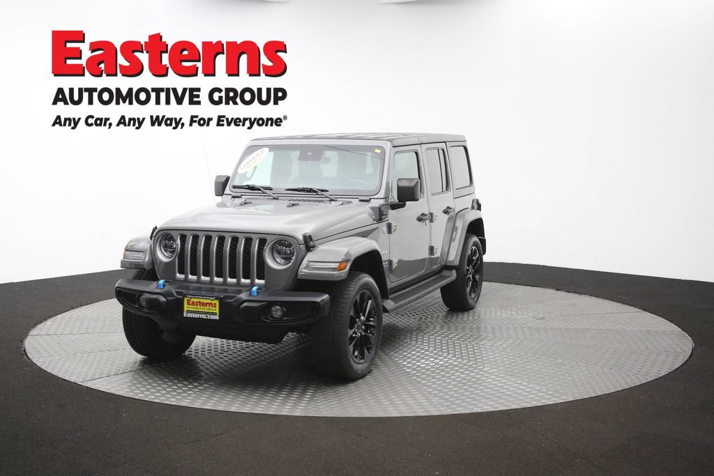 Used 2022 Jeep Wrangler Unlimited Sahara w/ Cold Weather Group AWD/4WD image 53