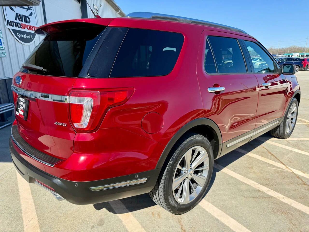 Used 2018 Ford Explorer Limited w/ Equipment Group 301A AWD/4WD image 8
