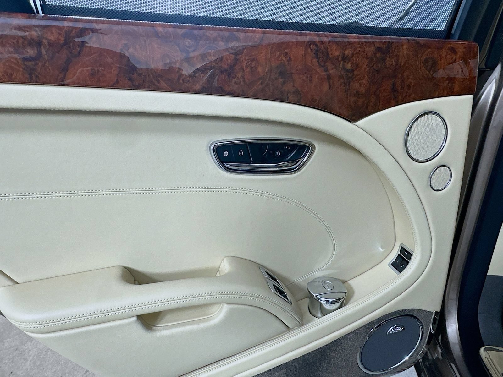 Used 2011 Bentley Mulsanne RWD image 56