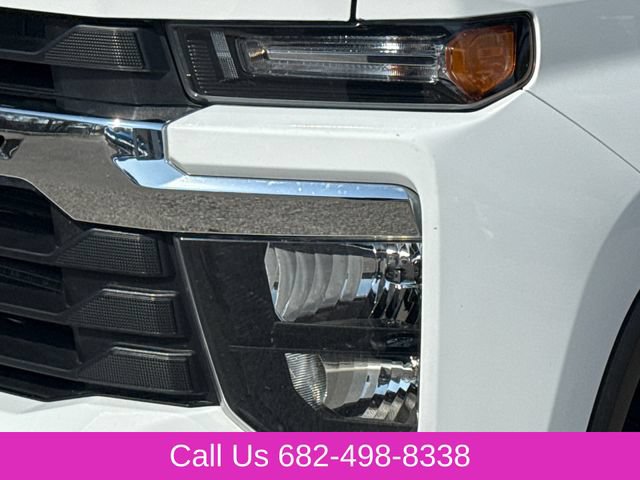 Used 2024 Chevrolet Silverado 2500 LT AWD/4WD image 4